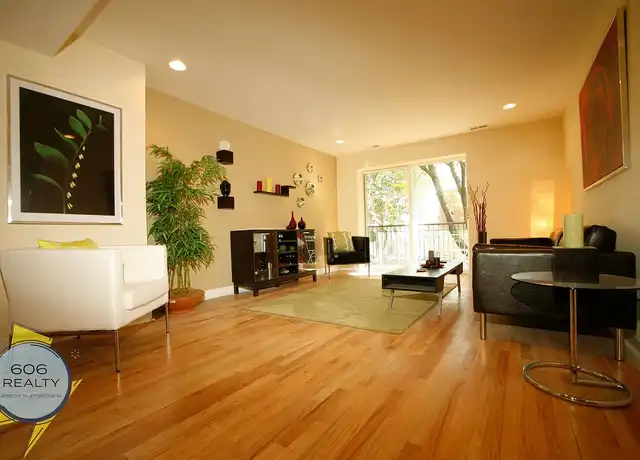 Property at 6954 N Greenview Ave, Chicago, IL, 60626, 0 beds, 1 bath, [object Object]