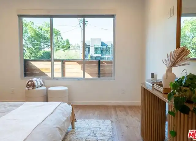 Property at 2218 Aaron St Unit 1/2, Los Angeles, CA, 90026, 2 beds, 2 baths, [object Object]