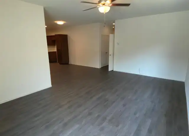 Property at 440 N 4th St Unit B, Porterville, CA, 93257, 3 beds, 2 baths, [object Object]