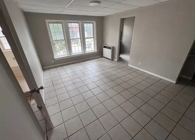 Property at 1003 Pierce St Unit 203 (B2), Sioux City, IA, 51105, 0 beds, 1 bath, [object Object]