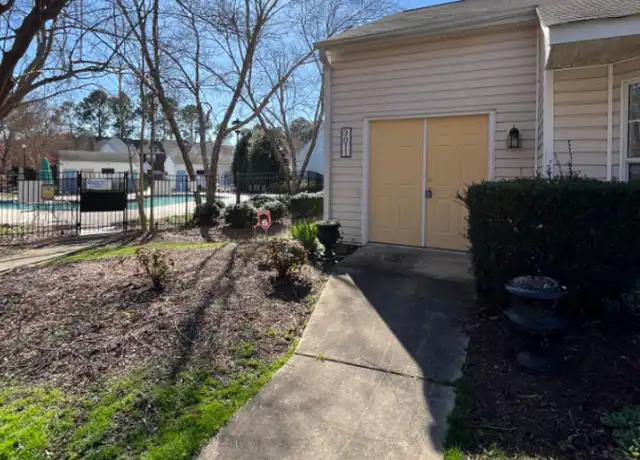Property at 3011 Summercroft Ln, Charlotte, NC, 28269, 2 beds, 1 bath, [object Object]