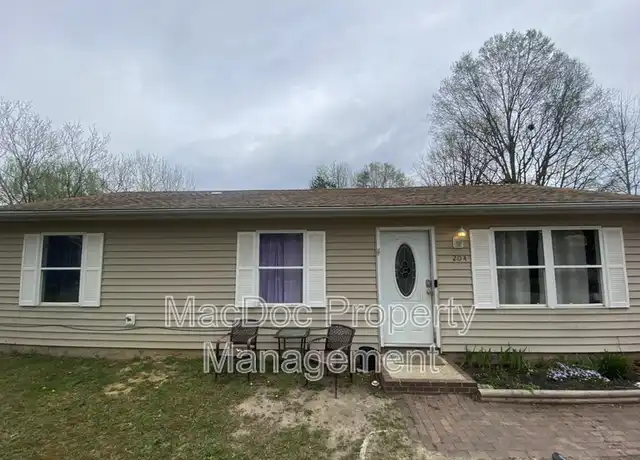 Property at 204 Mahone Ct, Spotsylvania, VA, 22551, 3 beds, 1 bath, [object Object]