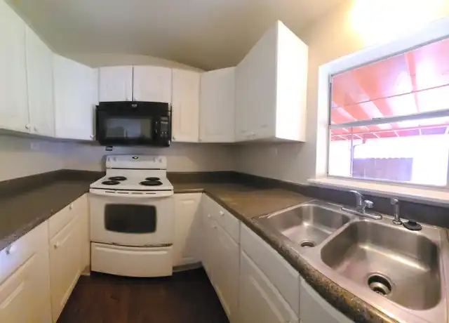Property at 20045 FM 306, Canyon Lake, TX, 78133, 1 bed, 2 baths, [object Object]