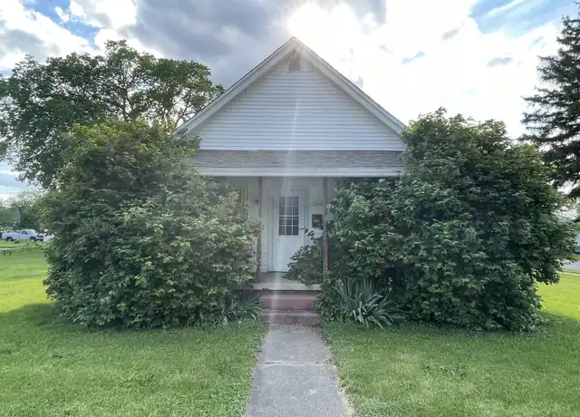 Property at 1308 N Main St, Georgetown, IL, 61846, 2 beds, 1 bath, [object Object]