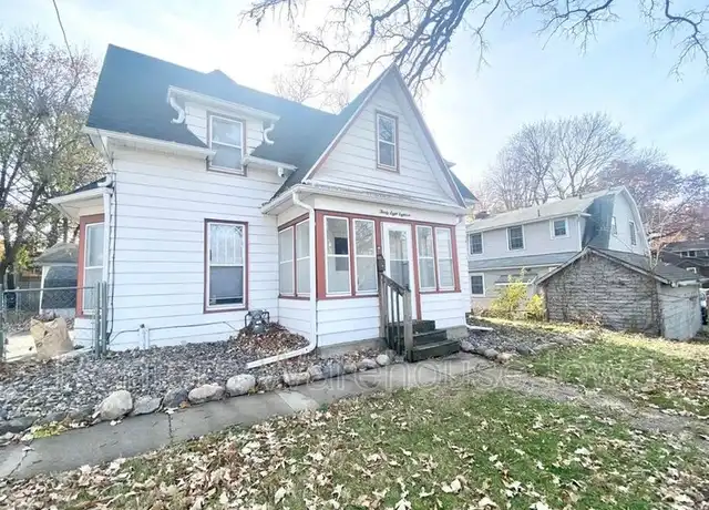 Property at 3818 University Ave, Des Moines, IA, 50311, 3 beds, 2.5 baths, [object Object]
