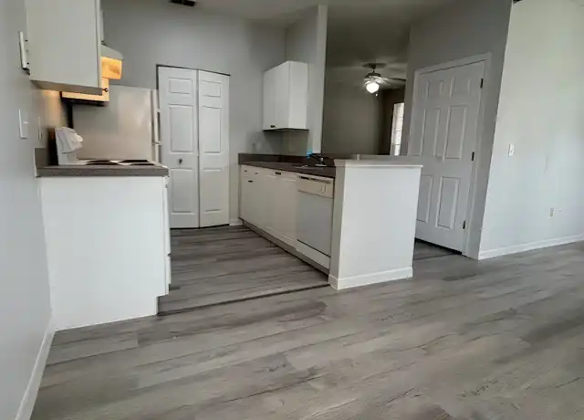 Property at 832 Grand Regency Pointe #100, Altamonte Springs, FL, 32714, 1 bed, 1 bath, [object Object]