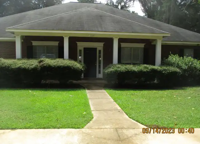 Property at 2228 Bedford Ct, Albany, GA, 31721, 3 beds, 2 baths, [object Object]