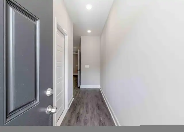 Property at 275 Smithson Ln, Clarksville, TN, 37040, 2 beds, 2.5 baths, [object Object]