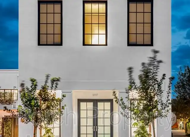 Property at 207 E Intendencia St, Pensacola, FL, 32502, 1 bed, 1.5 baths, [object Object]