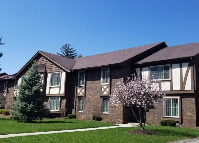Property at 6560 Kingsbridge Dr Unit 5, Sylvania, OH, 43560, 2 beds, 2 baths, [object Object]