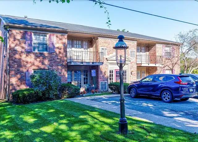 Property at Kings Grant - 1210 Valley Hill Dr, Pittsburgh, PA, 15216, 1 bed, 1 bath, [object Object]