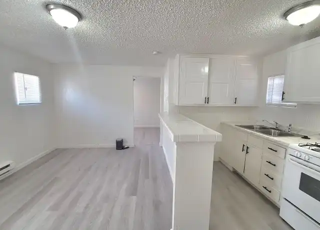 Property at 108 E Coogan Dr Unit 12, Henderson, NV, 89011, 1 bed, 1 bath, [object Object]