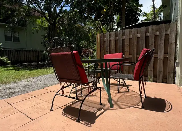 Property at 801 W Oakland Park Blvd Unit B9, Wilton Manors, FL, 33311, 2 beds, 1.5 baths, [object Object]