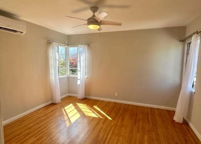 Photo of 2318 Miravista Ave Unit 2318 3/4, Montrose, CA 91020