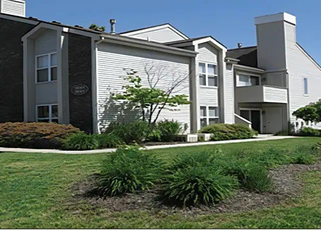 Property at 1140 Shadow Ln Unit 203, Toledo, OH, 43615, 1 bed, 1 bath, [object Object]