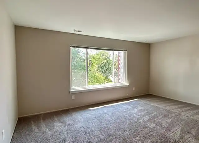 Property at 1778 Oak St, Wyandotte, MI, 48192, 1 bed, 1 bath, [object Object]