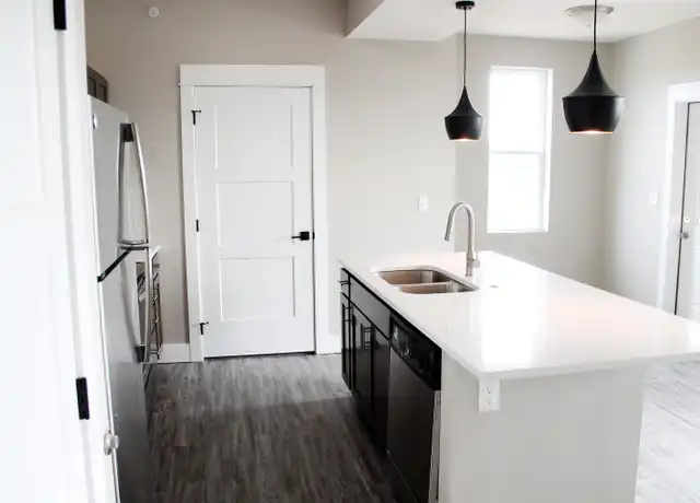 Property at 703 W Cedar St Unit 21, Lexington, NE, 68850, 1 bed, 1 bath, [object Object]