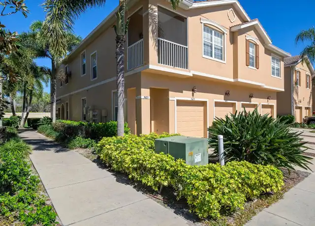 Property at 3423 Parkridge Cir Unit 19-101, Sarasota, FL, 34243, 3 beds, 2 baths, [object Object]