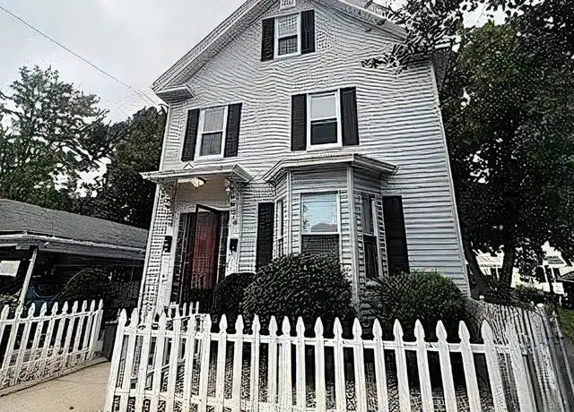 Property at 36 Lawrence St Unit 2, Medford, MA, 02155, 3 beds, 1 bath, [object Object]