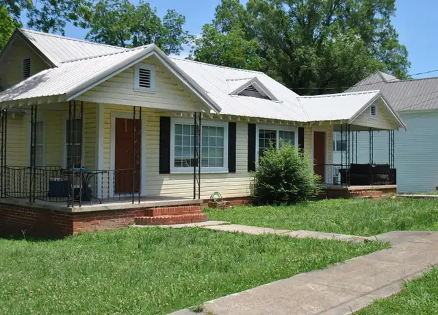 Property at 308 Clinton St SE Unit A, Jacksonville, AL, 36265, 2 beds, 1 bath, [object Object]