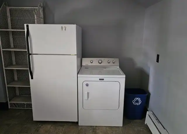 Property at 23 Elm St Unit 2, Lebanon, NH, 03766, 2 beds, 1 bath, [object Object]