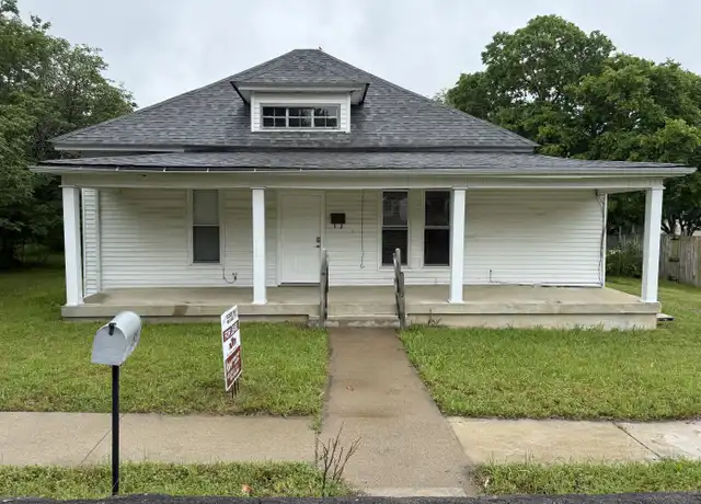 Property at 575 Limestone Ave, Lewisburg, TN, 37091, 2 beds, 1 bath, [object Object]