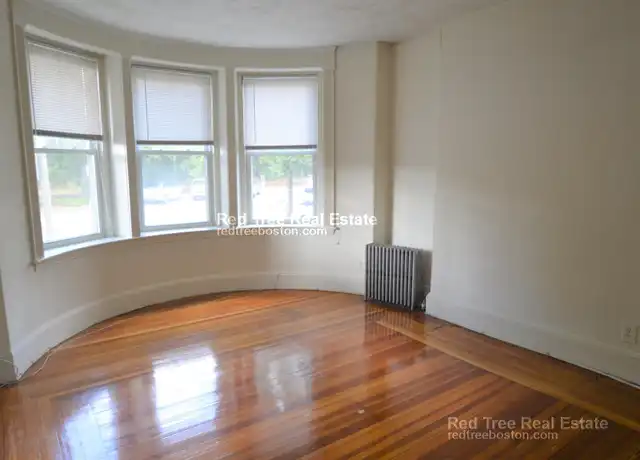 Property at 1595 Beacon St Unit 1, Brookline, MA, 02446, 1 bed, 1 bath, [object Object]
