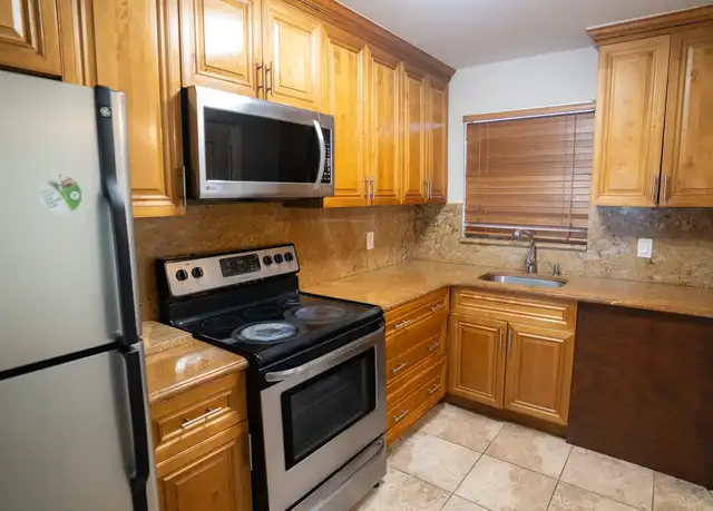 Property at 4640 Lucerne Lakes Blvd W #506, Lake Worth, FL, 33467, 2 beds, 2 baths, [object Object]