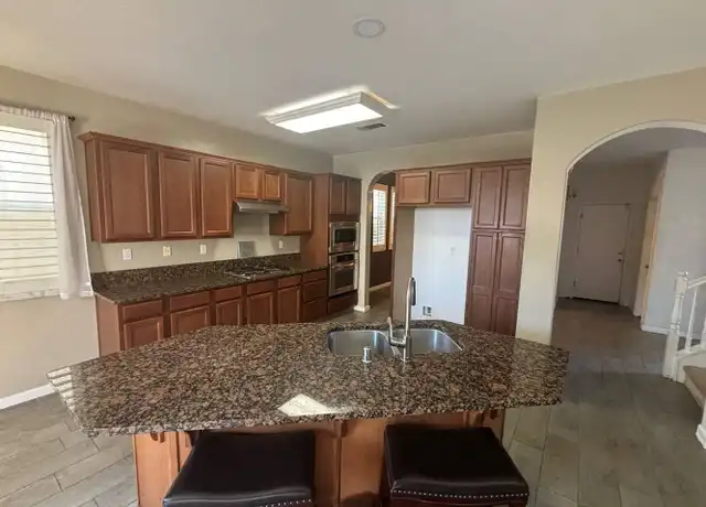 Property at 4429 W Pinsapo Dr, Fresno, CA, 93722, 4 beds, 3 baths, [object Object]
