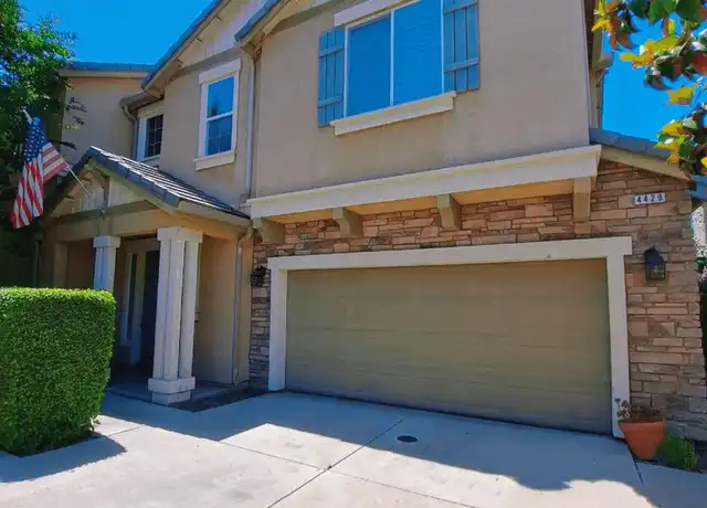 Property at 4429 W Pinsapo Dr, Fresno, CA, 93722, 4 beds, 3 baths, [object Object]