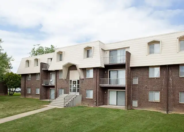Property at Spring Crossings Apartments - 41 Winterhaven Dr, Newark, DE, 19702, 1-3 bed, 1-2 bath, [object Object]