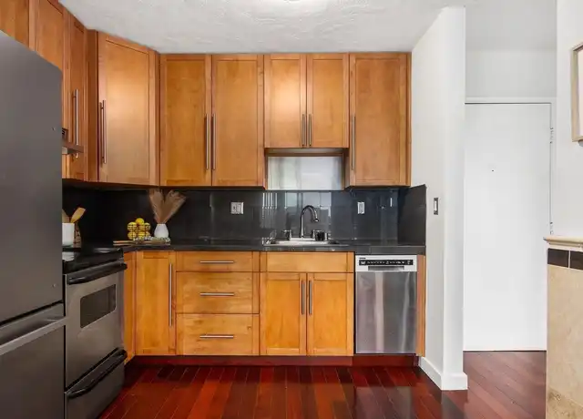 Property at 1645 Emerald St Unit A112, San Diego, CA, 92109, 1 bed, 1 bath, [object Object]