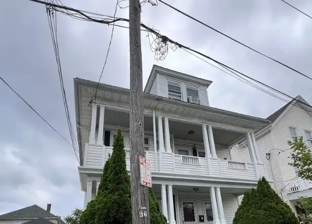 Property at 196 New York Ave Unit 1, Providence, RI, 02905, 3 beds, 1 bath, [object Object]