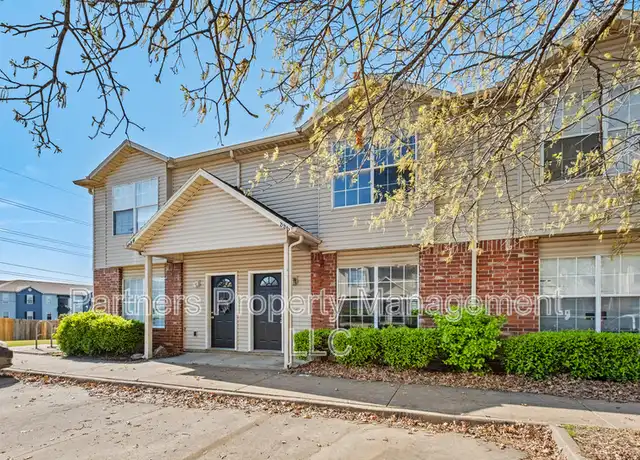 Property at 892 S Curtis Ave Unit 1, Fayetteville, AR, 72701, 2 beds, 2.5 baths, [object Object]