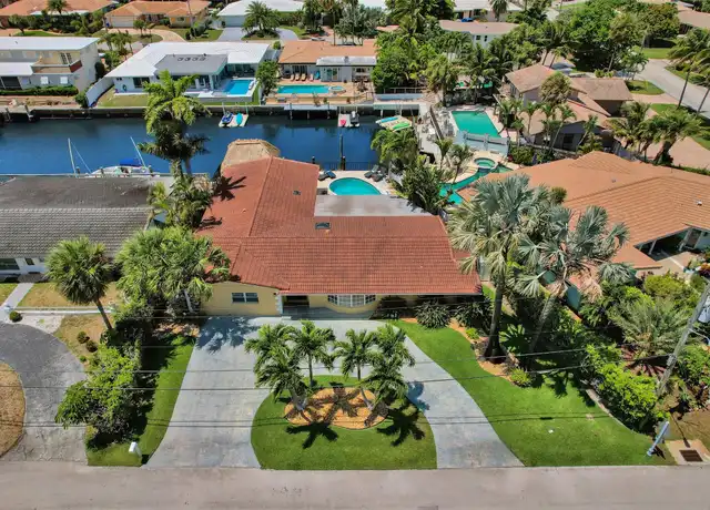 Property at 2051 Coral Reef Dr, Pompano Beach, FL, 33062, 4 beds, 3 baths, [object Object]
