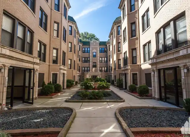 Property at 4034 N Ashland Ave Unit 4034-E1, Chicago, IL, 60613, 2 beds, 1 bath, [object Object]
