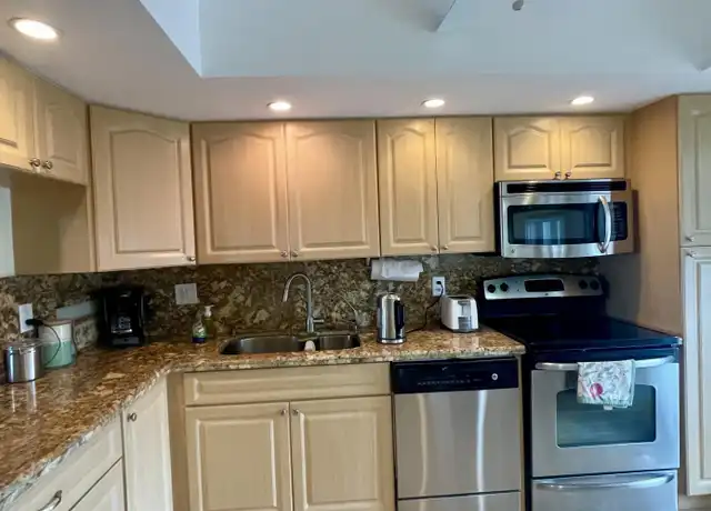 Property at 750 N Ocean Blvd #804, Pompano Beach, FL, 33062, 2 beds, 2 baths, [object Object]