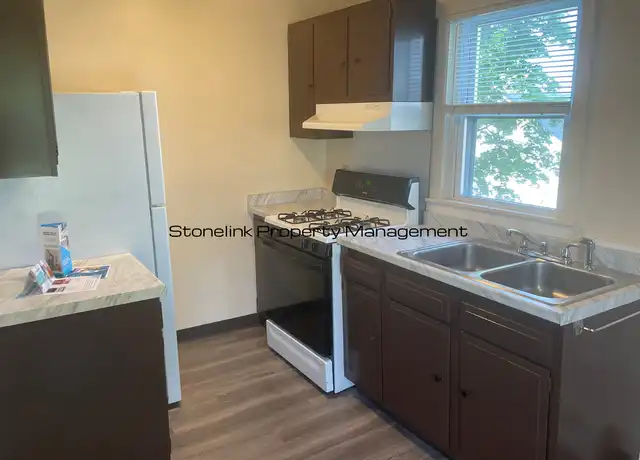 Property at 587 Pine St Unit 4, Central Falls, RI, 02863, 1 bed, 1 bath, [object Object]