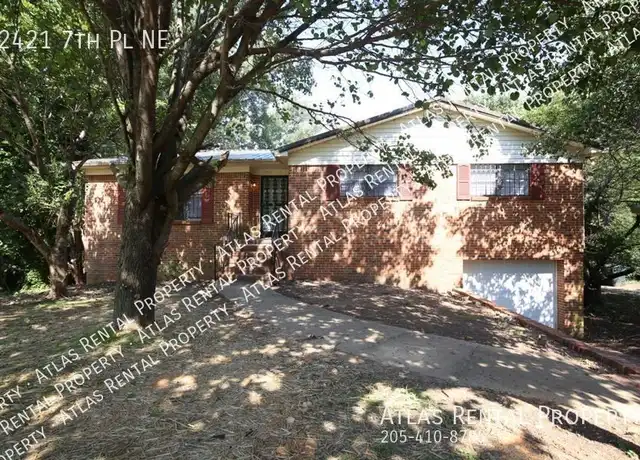 Property at 2421 7th Pl NE, Center Point, AL, 35215, 4 beds, 2.5 baths, [object Object]