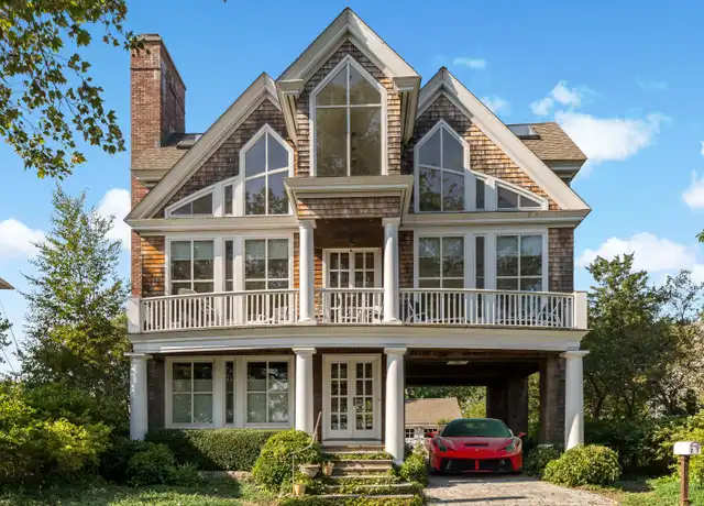 Property at 2 Sachem Rd, Branford, CT, 06405, 3 beds, 2.5 baths, [object Object]