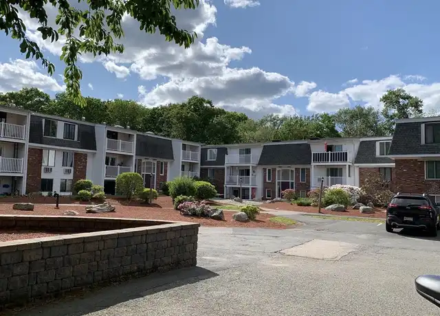 Property at 96 Main St Unit B5, Foxboro, MA, 02035, 2 beds, 1 bath, [object Object]
