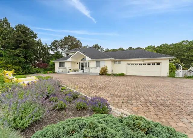 Property at 12 Polo Grounds Ln, East Quogue, NY, 11942, 7 beds, 6.5 baths, [object Object]