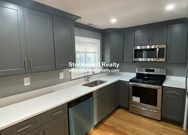 Property at 935 Dorchester Ave Unit 2, Boston, MA, 02125, 2 beds, 1 bath, [object Object]