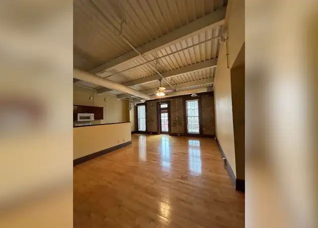Property at 122 S Walnut St Unit 305, Muncie, IN, 47305, 2 beds, 1 bath, [object Object]