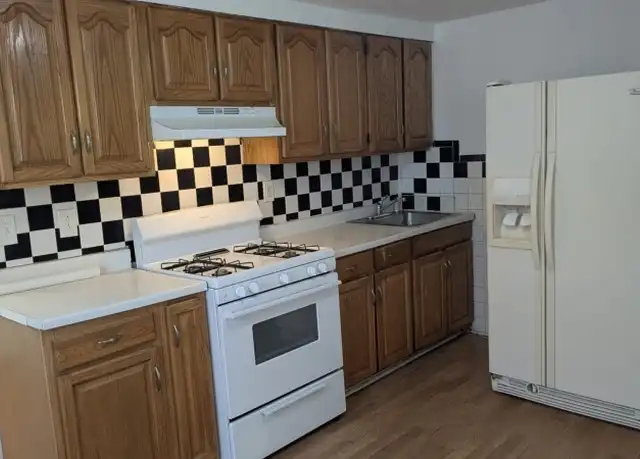 Property at 1290 Baker St Unit 2L, Hillside, NJ, 07205, 2 beds, 1 bath, [object Object]
