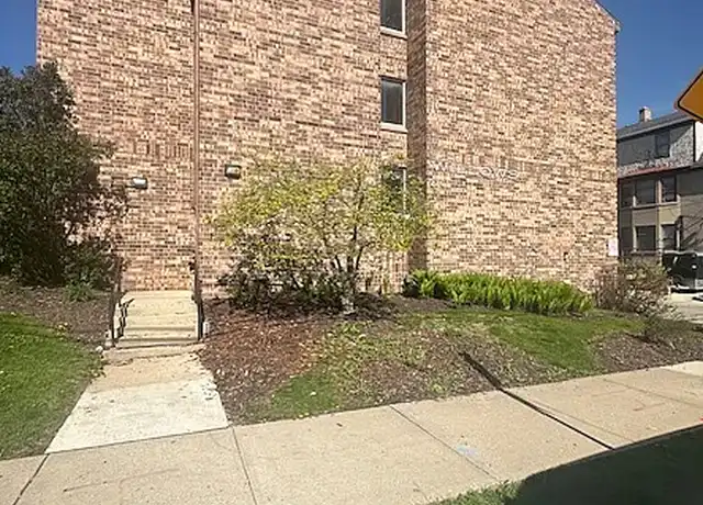 Property at The Willows - 2201 N Cambridge Ave, Milwaukee, WI, 53202, 1 bed, 1 bath, [object Object]