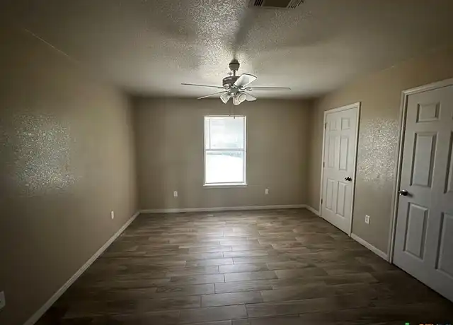 Property at 1010 Lansberry Ct, Killeen, TX, 76549, 3 beds, 1.5 baths, [object Object]