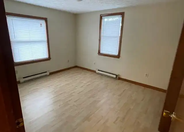 Property at 7 Sb Emery Ct Unit SB-202, Sanford, ME, 04073, 2 beds, 1 bath, [object Object]