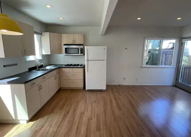 Property at 732 Washington Blvd, Marina del Rey, CA, 90292, 1 bed, 1 bath, [object Object]