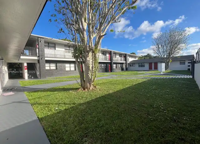 Property at 1610 N 25th St Unit 6, Fort Pierce, FL, 34947, 2 beds, 1 bath, [object Object]